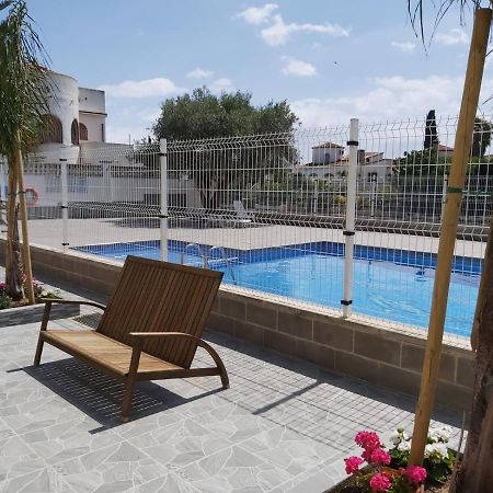 Apartament Amb Piscina Empuriabrava Bagian luar foto